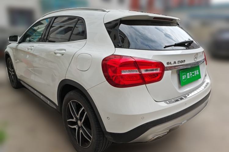 Used Mercedes-Benz GLA 2016 GLA 200 Fashion Model Rear Left 45 Deg