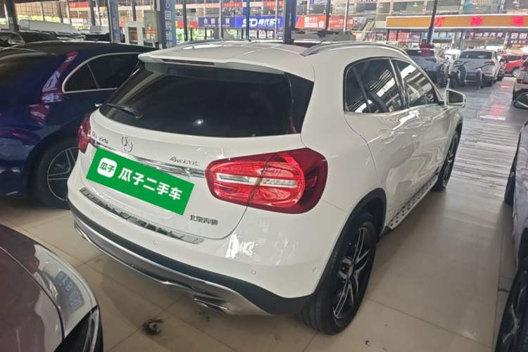 Used Mercedes-Benz GLA 2016 GLA 220 4MATIC Fashion Edition Rear Right 45 Deg