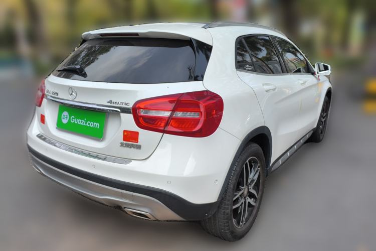 Used Mercedes-Benz GLA 2016 GLA 220 4MATIC Fashion Edition Rear Right 45 Deg