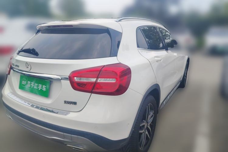 Used Mercedes-Benz GLA 2016 GLA 200 Fashion Model Rear Right 45 Deg