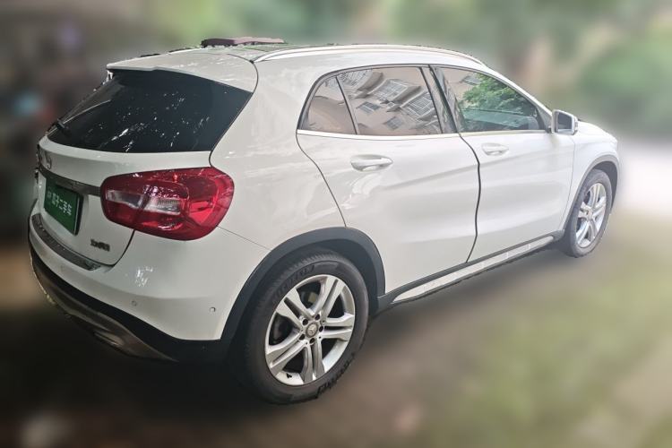 Used Mercedes-Benz GLA 2016 GLA 200 Sport Edition Rear Right 45 Deg
