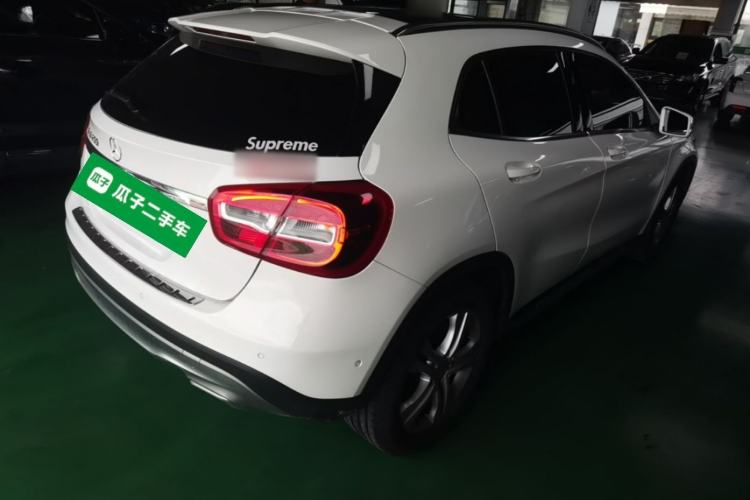 Used Mercedes-Benz GLA 2016 GLA 200 Sport Edition Rear Right 45 Deg