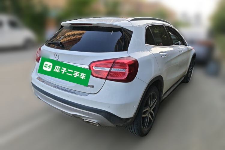 Used Mercedes-Benz GLA 2016 GLA 200 Fashion Model Rear Right 45 Deg