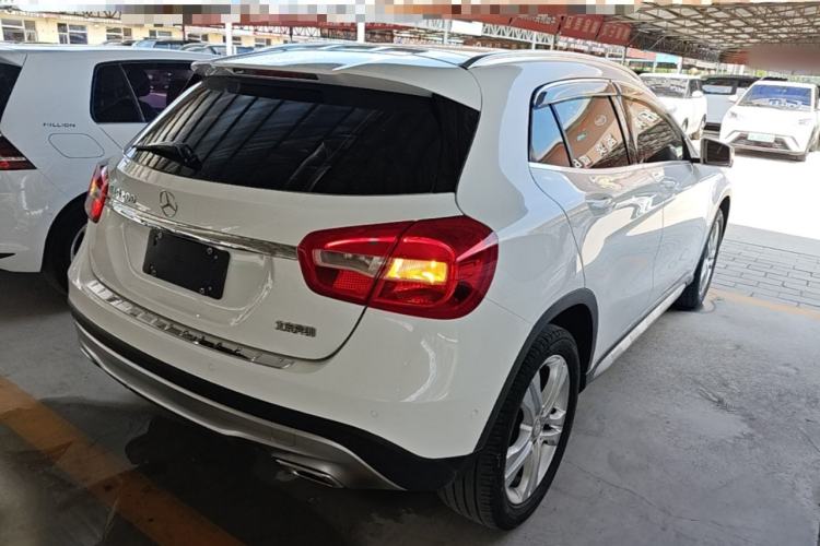 Used Mercedes-Benz GLA 2016 GLA 200 Sport Edition Rear Right 45 Deg