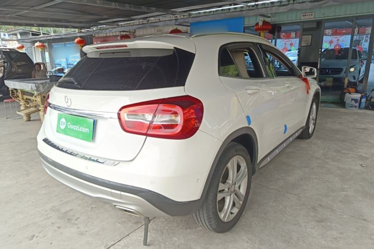 Used Mercedes-Benz GLA 2016 GLA 200 Fashion Model Rear Right 45 Deg