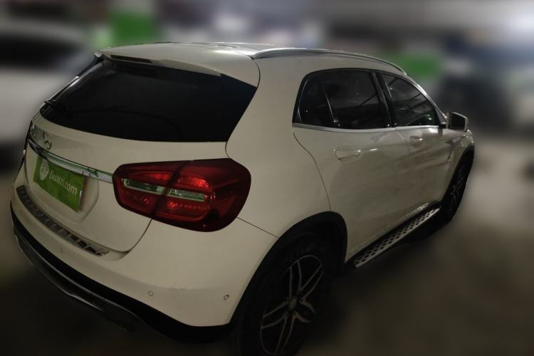 Used Mercedes-Benz GLA 2016 GLA 200 Fashion Model Rear Right 45 Deg