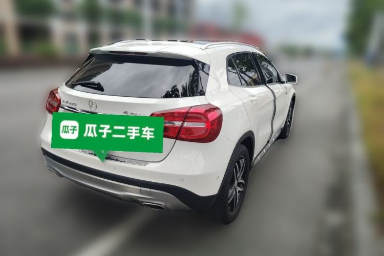 Used Mercedes-Benz GLA 2016 GLA 220 4MATIC Fashion Edition Rear Right 45 Deg