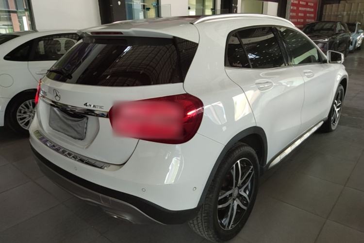 Used Mercedes-Benz GLA 2016 GLA 220 4MATIC Fashion Edition Rear Right 45 Deg