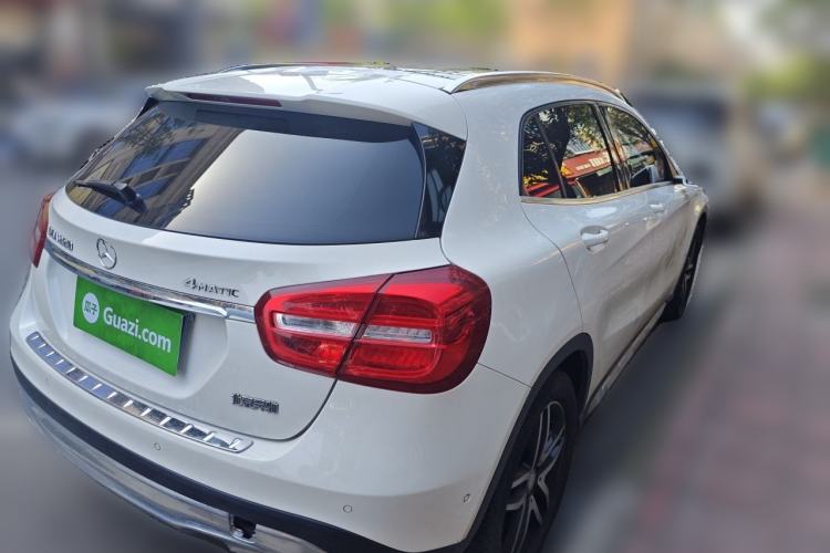 Used Mercedes-Benz GLA 2016 GLA 220 4MATIC Fashion Edition Rear Right 45 Deg