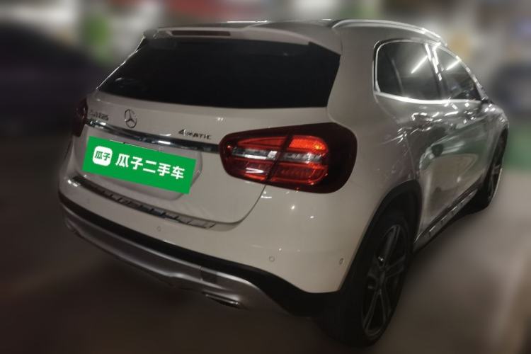 Used Mercedes-Benz GLA 2016 GLA 220 4MATIC Luxury Model Rear Right 45 Deg