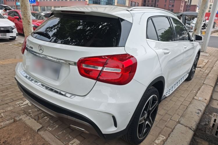 Used Mercedes-Benz GLA 2016 GLA 200 Fashion Model Rear Right 45 Deg