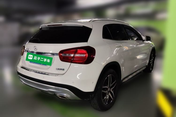Used Mercedes-Benz GLA 2016 GLA 200 Fashion Model Rear Right 45 Deg