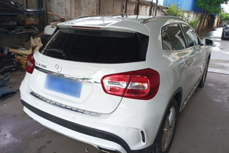 Used Mercedes-Benz GLA 2016 GLA 200 Sport Edition Rear Right 45 Deg