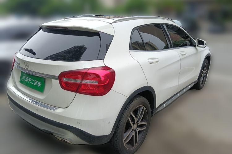 Used Mercedes-Benz GLA 2016 GLA 200 Fashion Model Rear Right 45 Deg