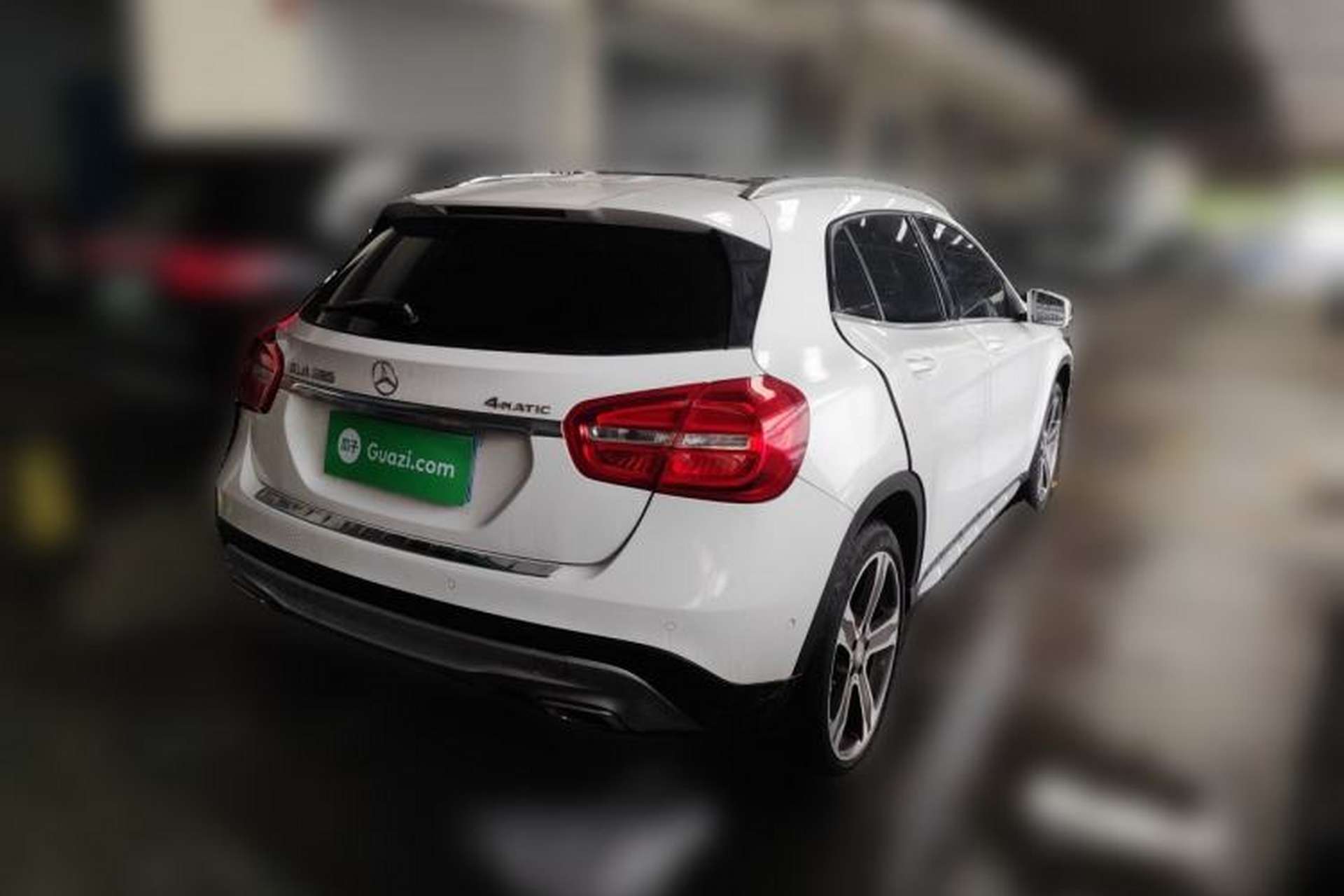 Used Mercedes-Benz GLA 2016 GLA 220 4MATIC Luxury Model Rear Right 45 Deg