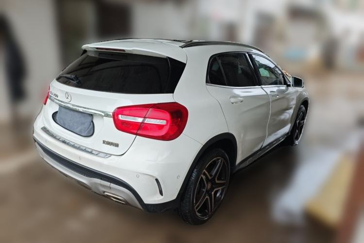 Used Mercedes-Benz GLA 2016 GLA 200 Fashion Model Rear Right 45 Deg