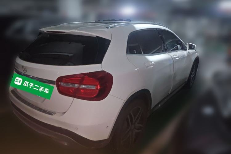 Used Mercedes-Benz GLA 2016 GLA 200 Fashion Model Rear Right 45 Deg