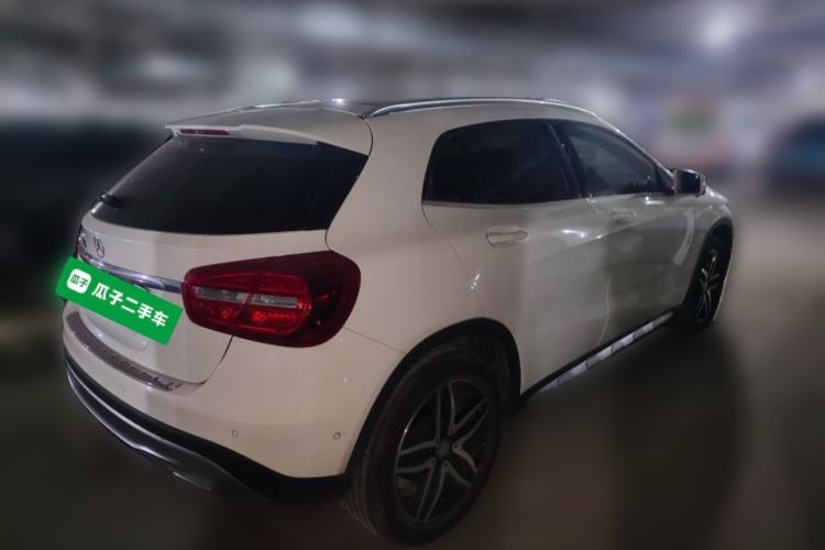 Used Mercedes-Benz GLA 2016 GLA 200 Fashion Model Rear Right 45 Deg