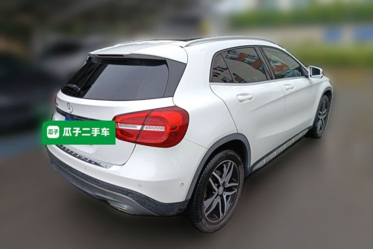 Used Mercedes-Benz GLA 2016 GLA 200 Fashion Model Rear Right 45 Deg