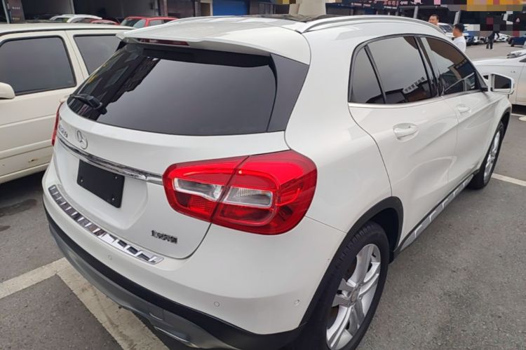 Used Mercedes-Benz GLA 2016 GLA 200 Sport Edition Rear Right 45 Deg