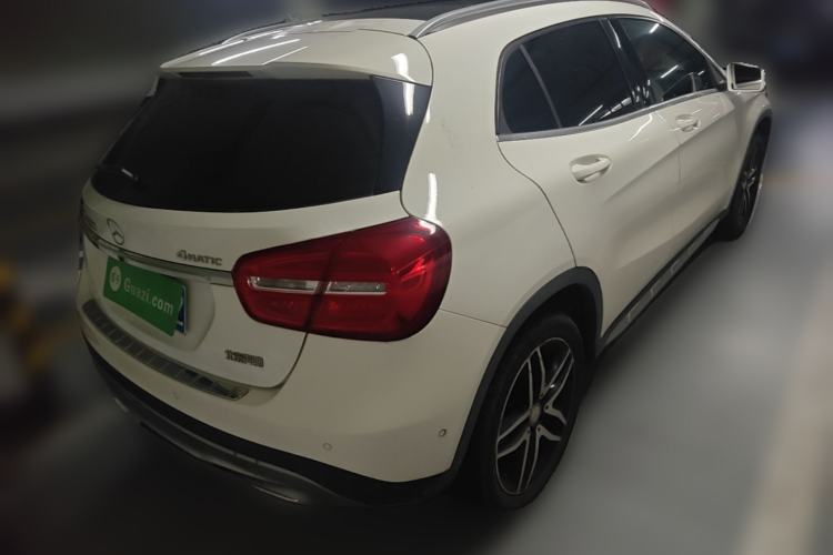 Used Mercedes-Benz GLA 2016 GLA 220 4MATIC Fashion Edition Rear Right 45 Deg