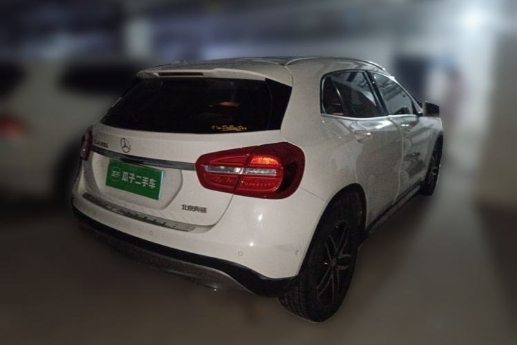Used Mercedes-Benz GLA 2016 GLA 200 Fashion Model Rear Right 45 Deg