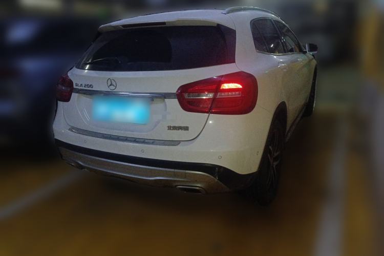 Used Mercedes-Benz GLA 2016 GLA 200 Fashion Model Rear Right 45 Deg