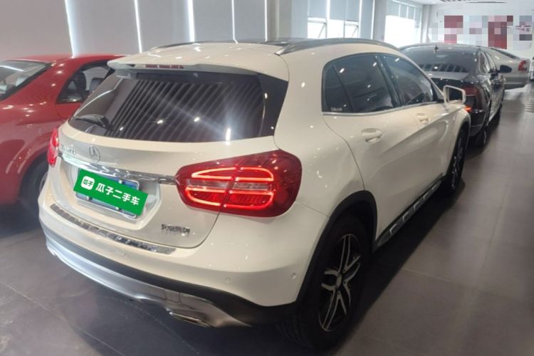 Used Mercedes-Benz GLA 2016 GLA 200 Fashion Model Rear Right 45 Deg