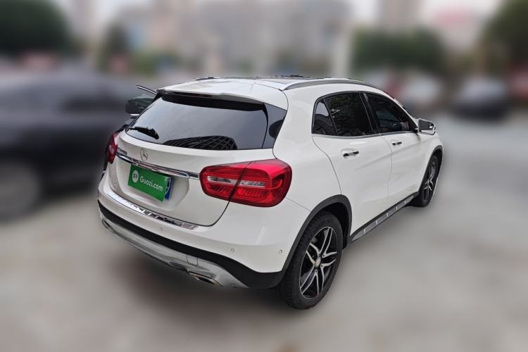 Used Mercedes-Benz GLA 2016 GLA 200 Fashion Model Rear Right 45 Deg