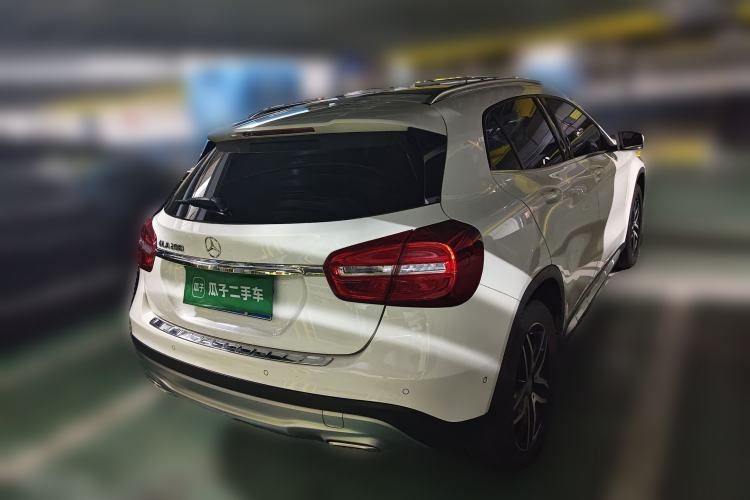 Used Mercedes-Benz GLA 2016 GLA 200 Fashion Model Rear Right 45 Deg