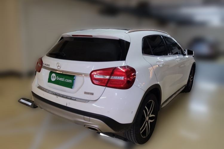 Used Mercedes-Benz GLA 2016 GLA 200 Fashion Model Rear Right 45 Deg