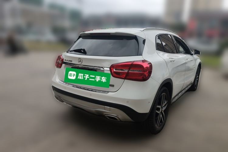 Used Mercedes-Benz GLA 2016 GLA 200 Fashion Model Rear Right 45 Deg