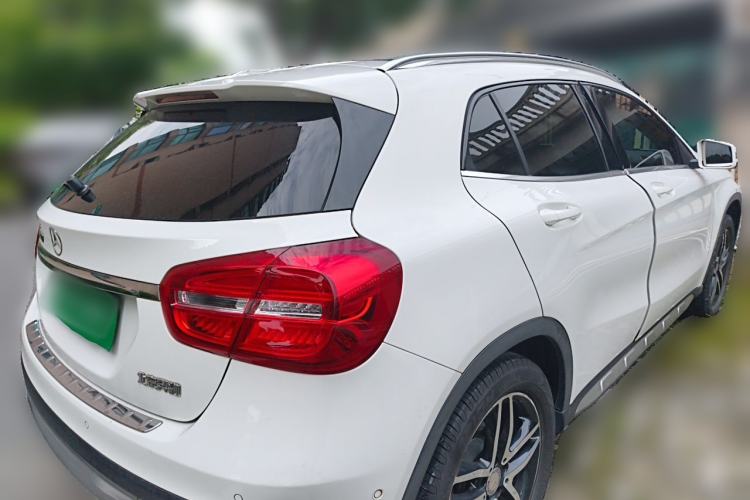 Used Mercedes-Benz GLA 2016 GLA 200 Fashion Model Rear Right 45 Deg