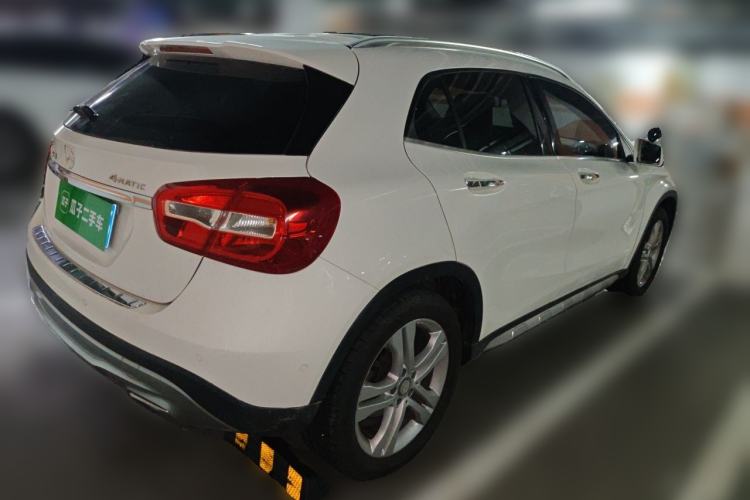 Used Mercedes-Benz GLA 2016 GLA 200 Sport Edition Rear Right 45 Deg