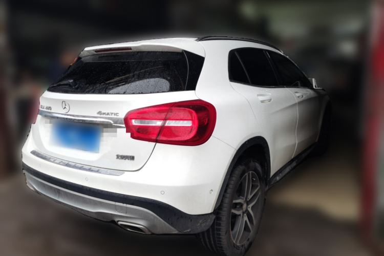 Used Mercedes-Benz GLA 2016 GLA 220 4MATIC Fashion Edition Rear Right 45 Deg