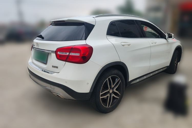 Used Mercedes-Benz GLA 2016 GLA 200 Fashion Model Rear Right 45 Deg