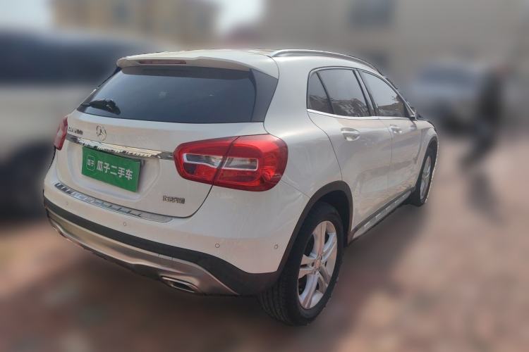 Used Mercedes-Benz GLA 2016 GLA 200 Sport Edition Rear Right 45 Deg