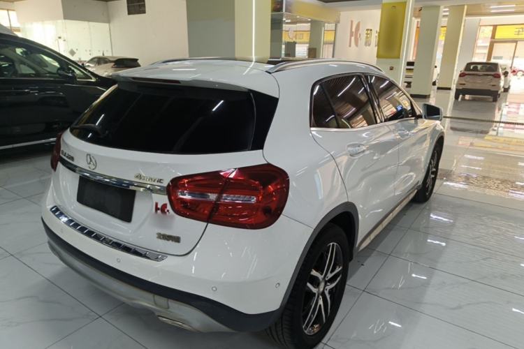 Used Mercedes-Benz GLA 2016 GLA 220 4MATIC Fashion Edition Rear Right 45 Deg
