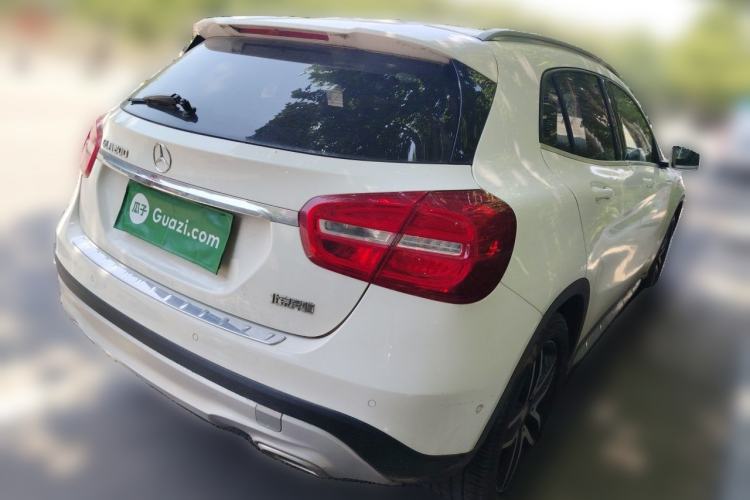 Used Mercedes-Benz GLA 2016 GLA 200 Fashion Model Rear Right 45 Deg