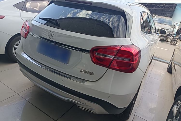 Used Mercedes-Benz GLA 2016 GLA 200 Fashion Model Rear Right 45 Deg