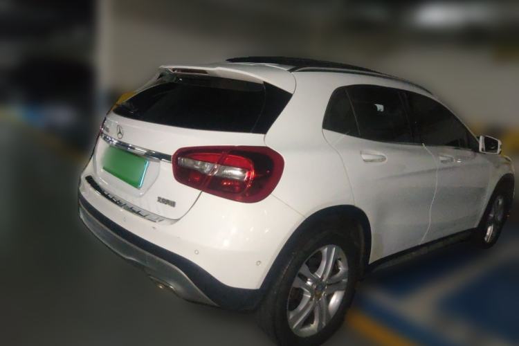 Used Mercedes-Benz GLA 2016 GLA 200 Sport Edition Rear Right 45 Deg