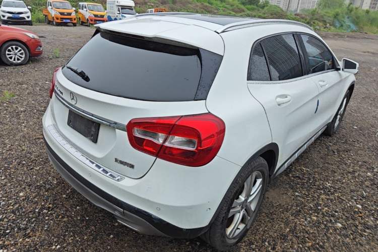 Used Mercedes-Benz GLA 2016 GLA 200 Sport Edition Rear Right 45 Deg