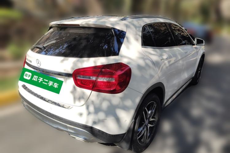 Used Mercedes-Benz GLA 2016 GLA 200 Fashion Model Rear Right 45 Deg