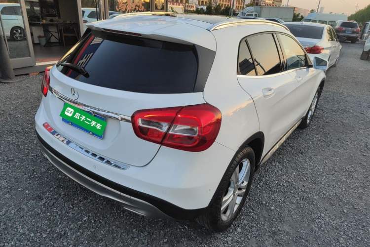 Used Mercedes-Benz GLA 2016 GLA 200 Sport Edition Rear Right 45 Deg