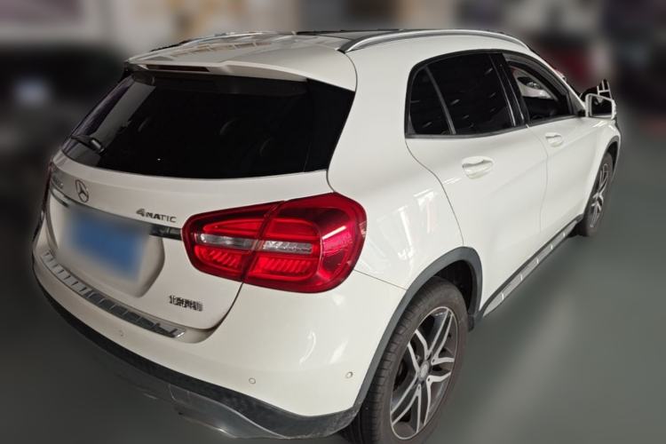 Used Mercedes-Benz GLA 2016 GLA 220 4MATIC Fashion Edition Rear Right 45 Deg