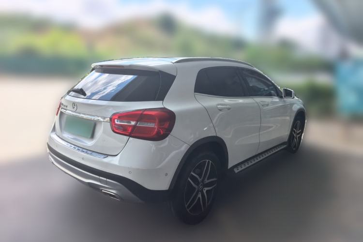 Used Mercedes-Benz GLA 2016 GLA 200 Fashion Model Rear Right 45 Deg