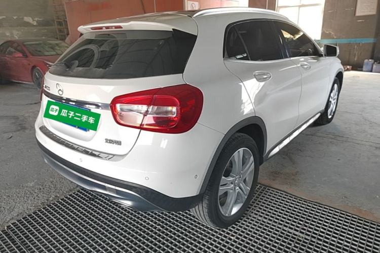 Used Mercedes-Benz GLA 2016 GLA 200 Sport Edition Rear Right 45 Deg
