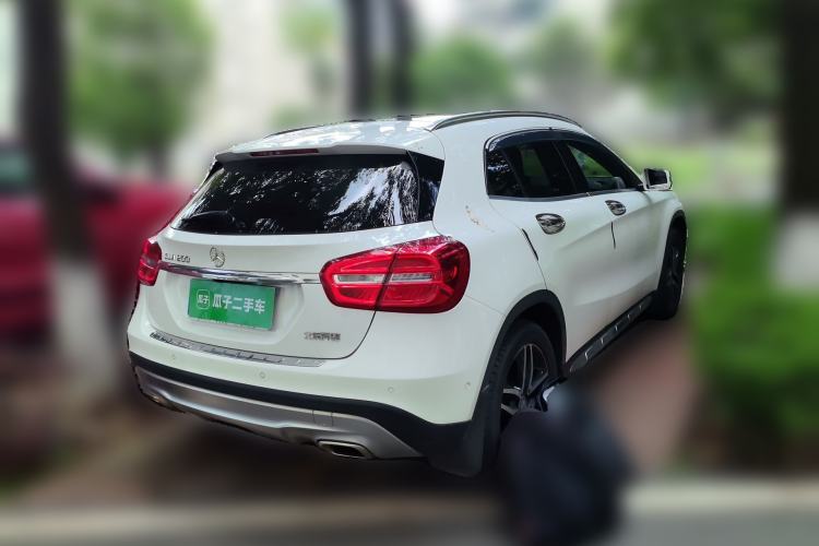 Used Mercedes-Benz GLA 2016 GLA 200 Fashion Model Rear Right 45 Deg