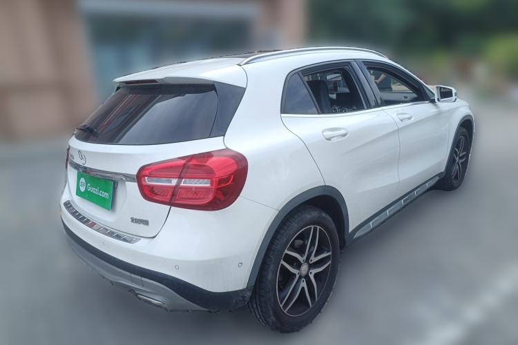 Used Mercedes-Benz GLA 2016 GLA 200 Fashion Model Rear Right 45 Deg