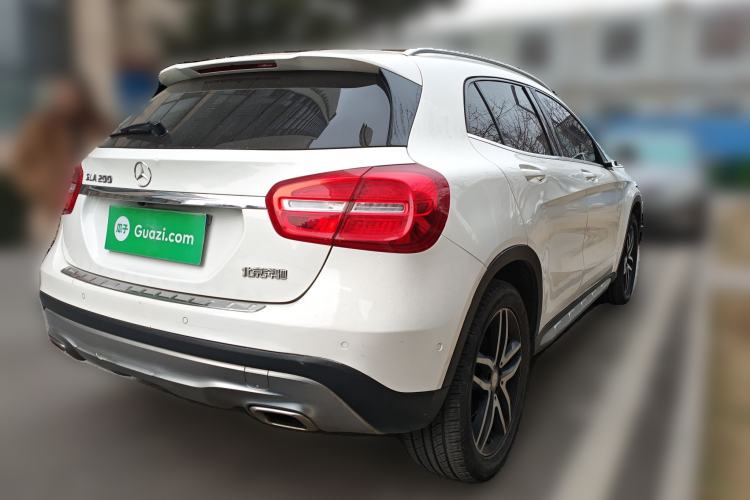 Used Mercedes-Benz GLA 2016 GLA 200 Fashion Model Rear Right 45 Deg